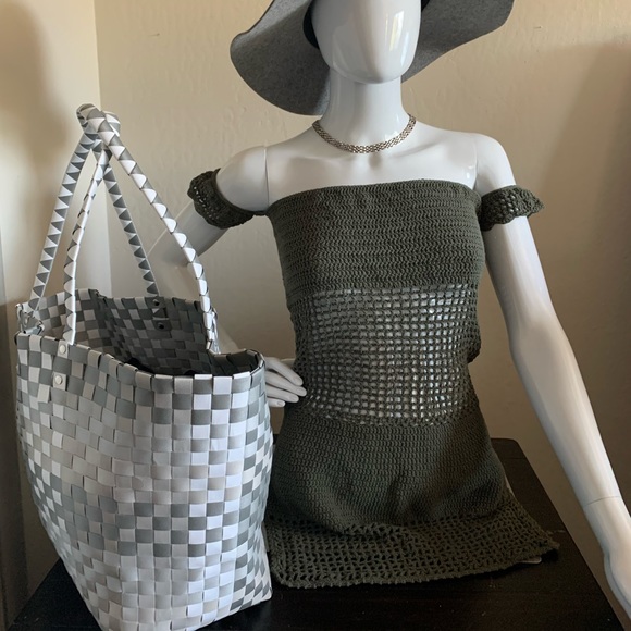 Stella Crochet Cover Up - Picture 2 of 6